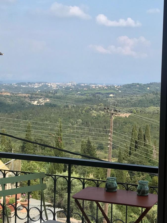 Schoenes Familienappartement In Pelekas, Corfu Mit Meerblick エクステリア 写真