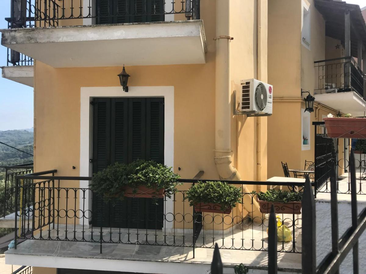 Schoenes Familienappartement In Pelekas, Corfu Mit Meerblick エクステリア 写真